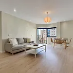 Guzman - Castell Apartment *