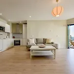 Guzman - Castell Apartment *